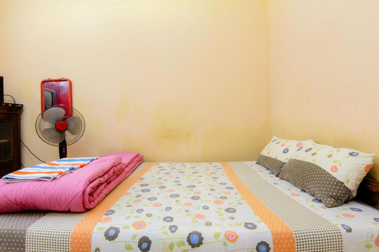 Losmen Melati Hotel Bantul Exterior foto